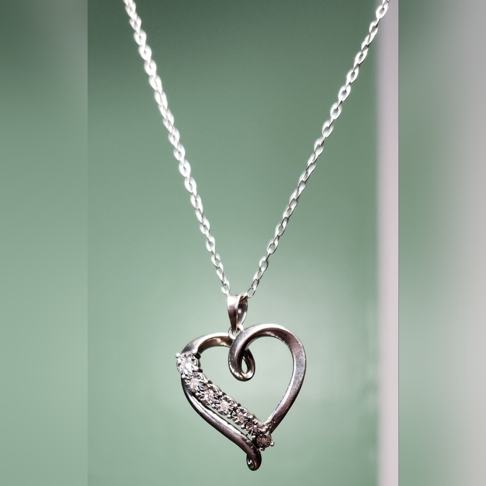 Ralph Lauren .925 Genuine Diamonds Swirl Open Heart Pendant Chain Necklace